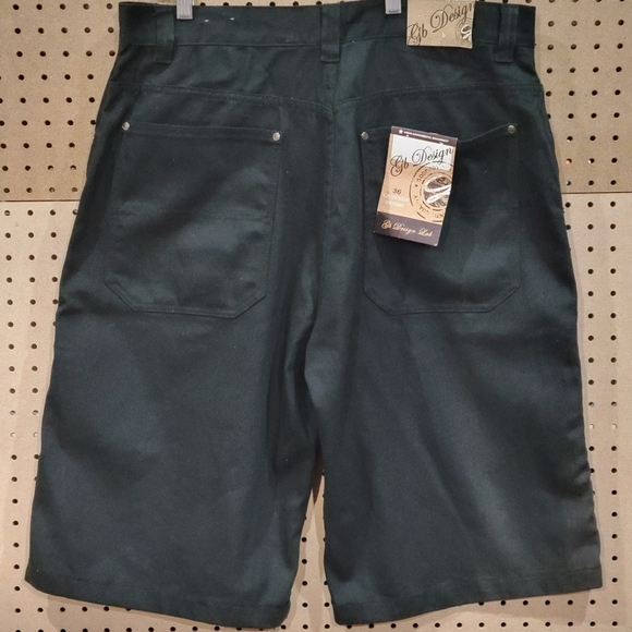 Men's Wide Short - Picture 8 of 8